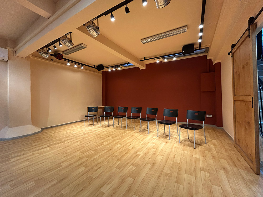 Μαθήματα & Σεμινάρια Θεάτρου & Υποκριτικής